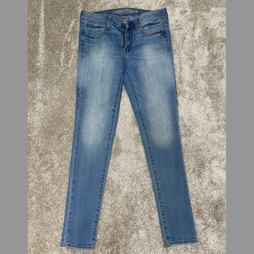 American Eagle Jegging (Light Wash, Size 8 Regular)